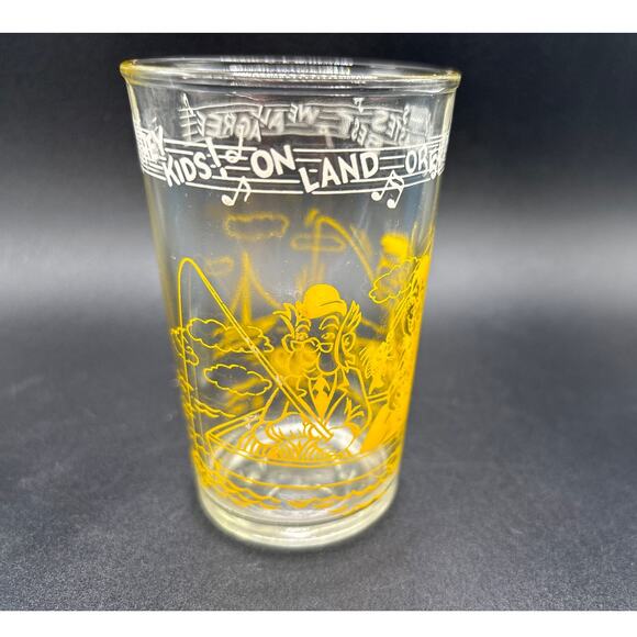 1950s Howdy Doody Parade Welch's Jelly Drinking Glasses Set of 3 Embossed Bottom - Picture 4 of 10